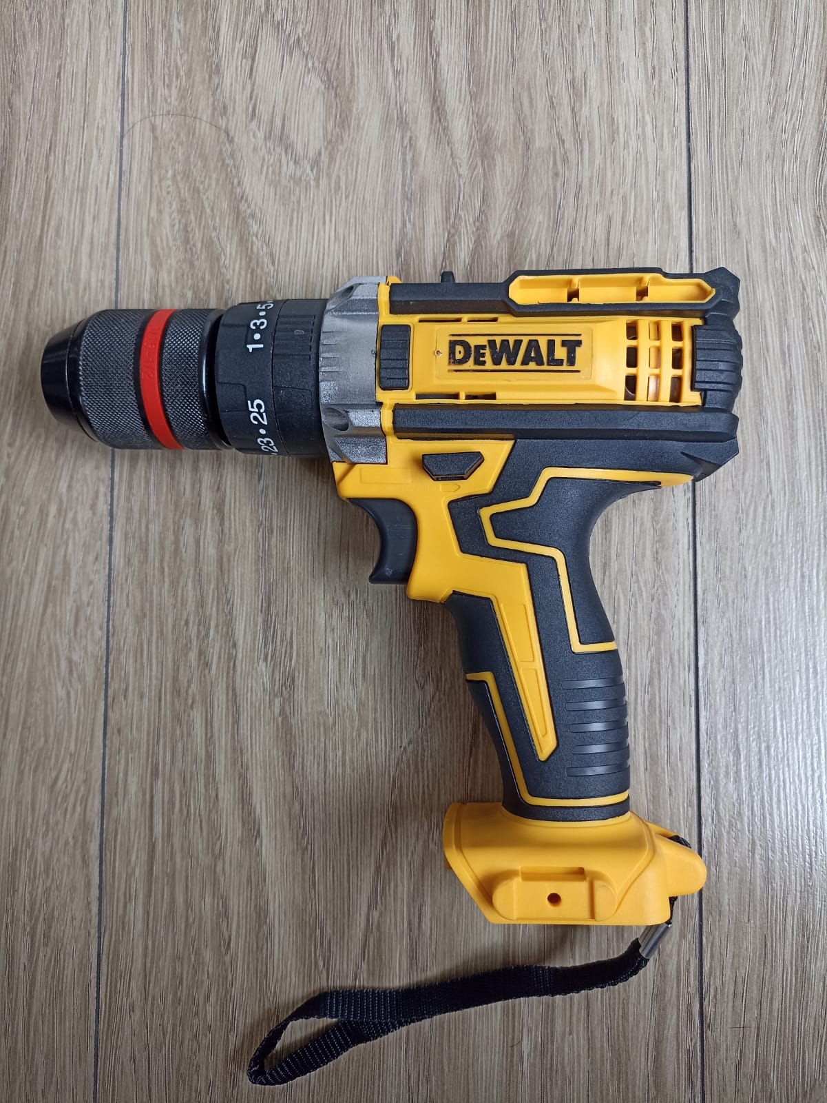 KIT TALADRO INALAMBRICO 48 VOLTIOS DEWALT 1/2